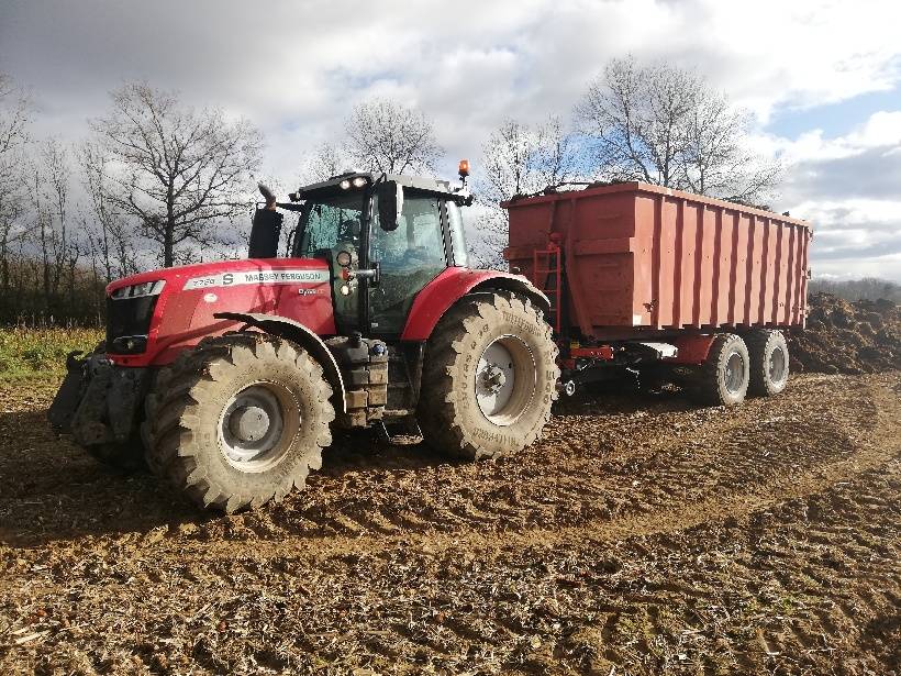 transport agricoles près de Mionnay